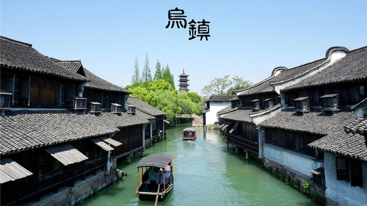 觅朵：菱形脸的五官较窄长，眉形过直会进一步放大面部的不协调感